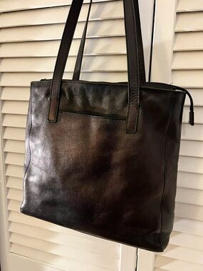 Patricia Nash Leather Tote Purse Iridescent Purple Black